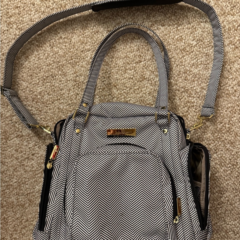 Ju-Ju-Be Supplied Structured Breast Pump Bag with Adjustable Straps